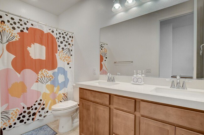 Building Photo - 10276 Thurso Ave