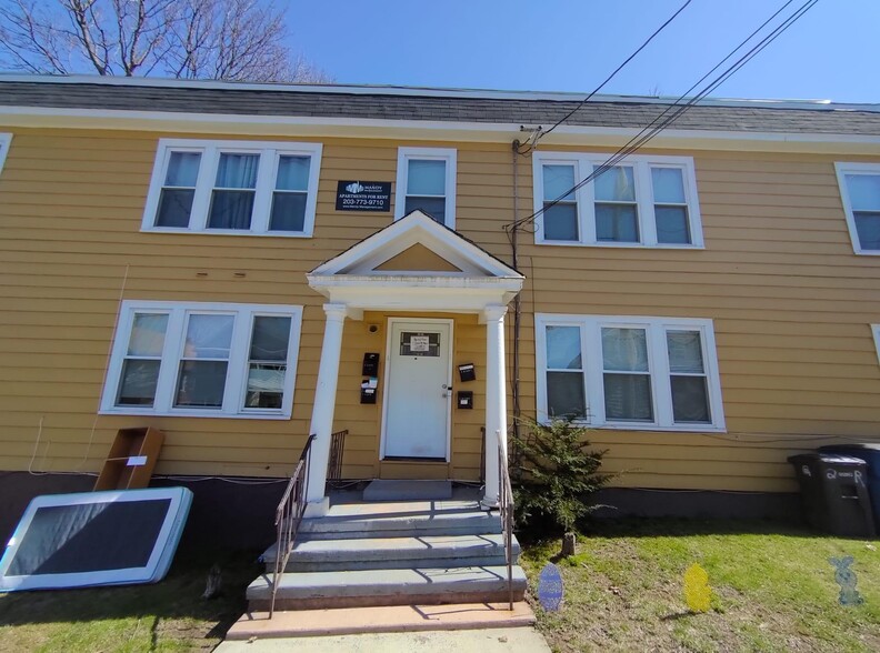 Building Photo - 61 Ridge St
