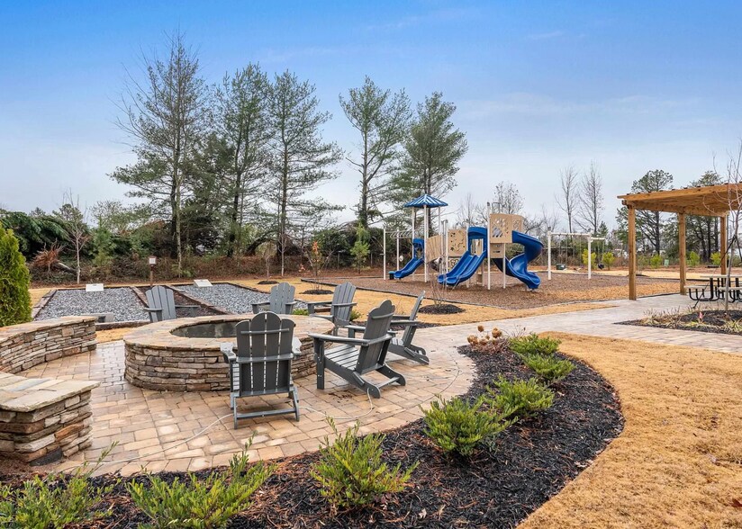 Building Photo - 784 Embark Cir