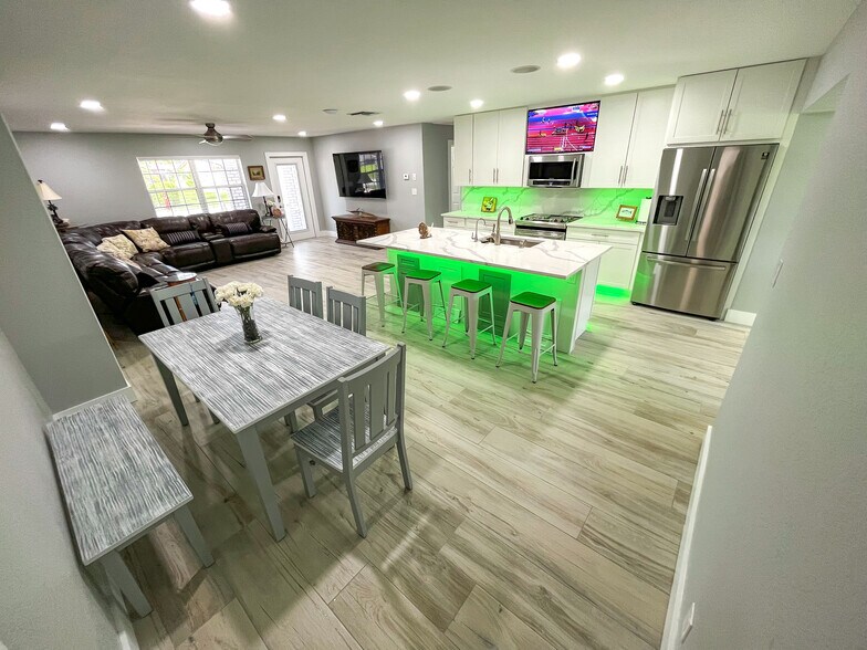 Open Floor Plan - 4540 NW 12th Dr