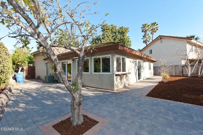 Building Photo - 2743 Rustic Glen Dr