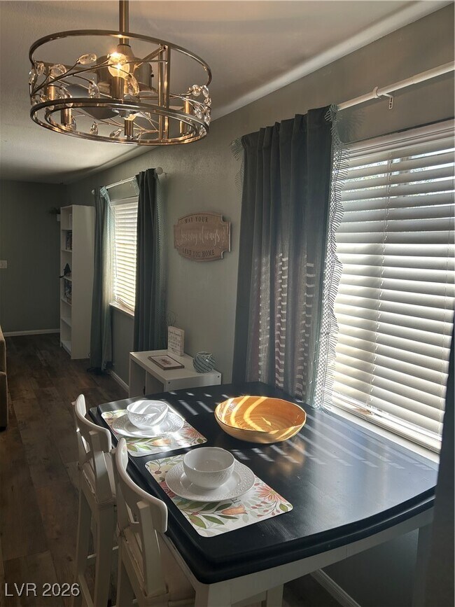 Building Photo - 1358 Lorilyn Ave