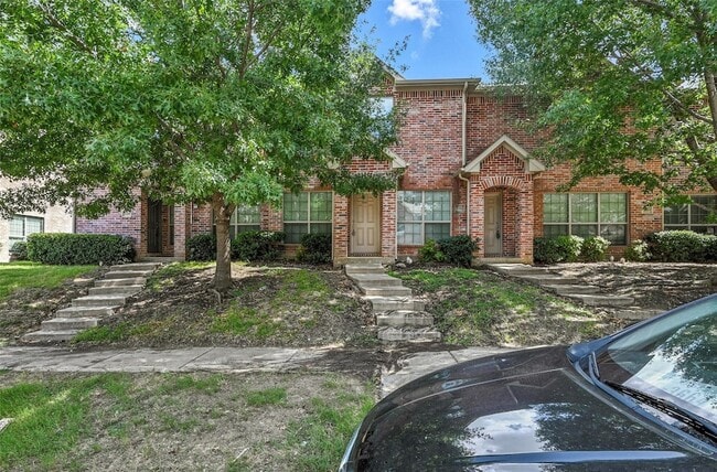 Primary Photo - 2353 Homewood Ln