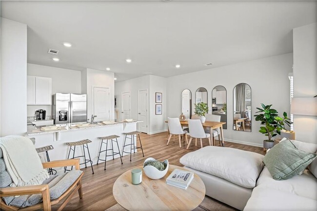 Building Photo - 13 Silverbell Ln NW