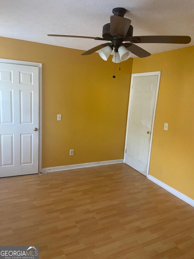 Building Photo - 2059 Charter Ln