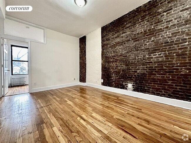Building Photo - 454 W 57th St