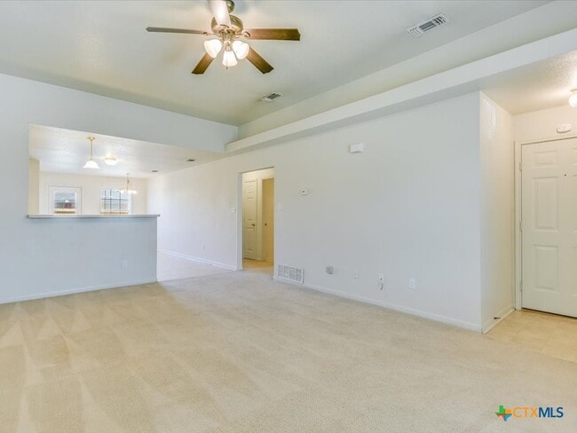 Building Photo - 3805 El Paso Dr