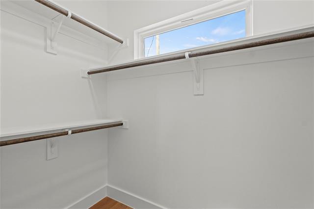 Building Photo - 2221 Hooper St