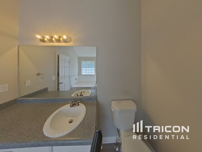 Building Photo - 6466 Splitpine Ct