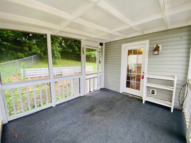 Building Photo - 2754 Applemill Ct