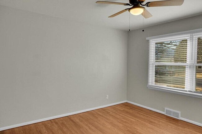 Building Photo - 2467 Lafayette Rd