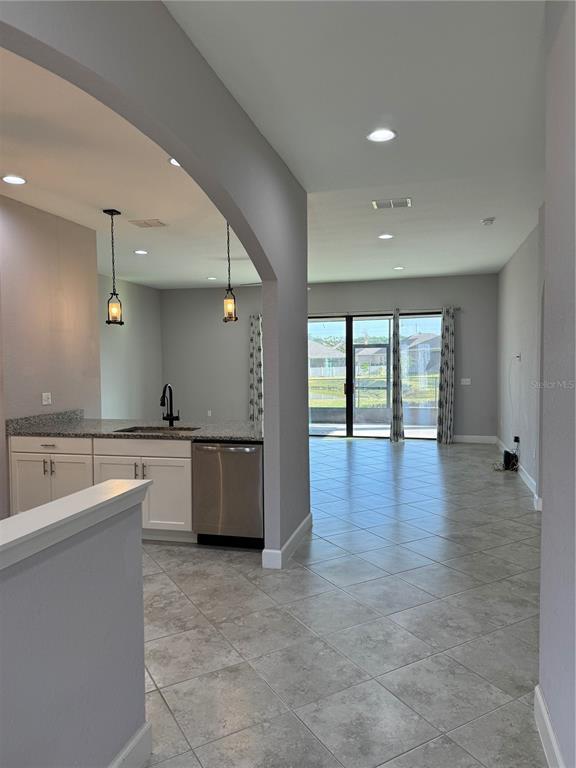 Building Photo - 1365 Evergreen Park Cir