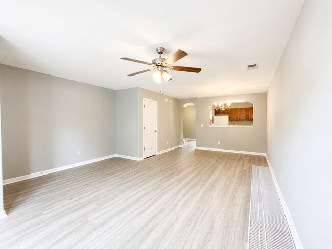 Building Photo - 56 Winter Lake Cir