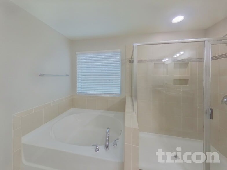 Building Photo - 15015 Ockeechobee Ct