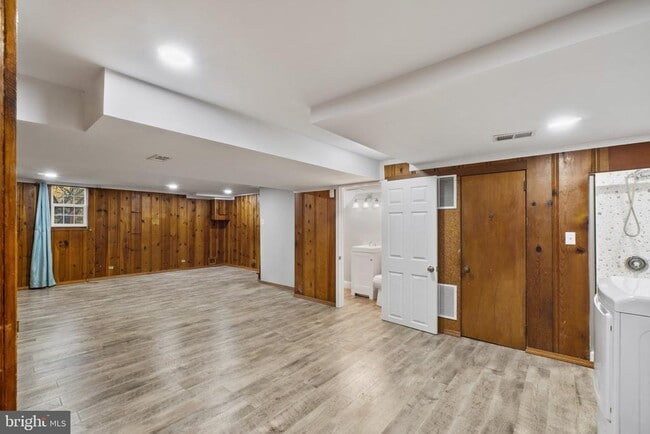 Building Photo - 4923 St Gemma Rd