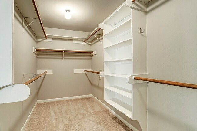 Building Photo - 15614 Whitewater Ln