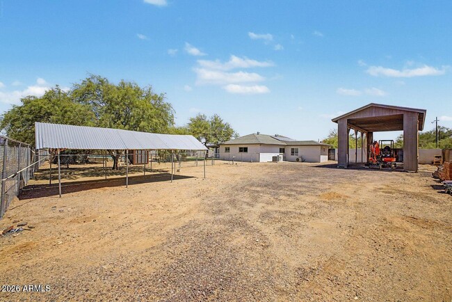 Building Photo - 1240 E Paint Your Wagon Trail
