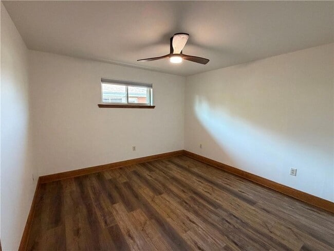 Building Photo - 4840 Rye St