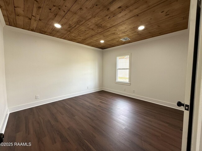 Building Photo - 1014 Napoleon Ave