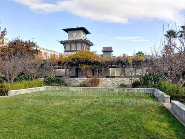 Building Photo - 886 Fire Walk