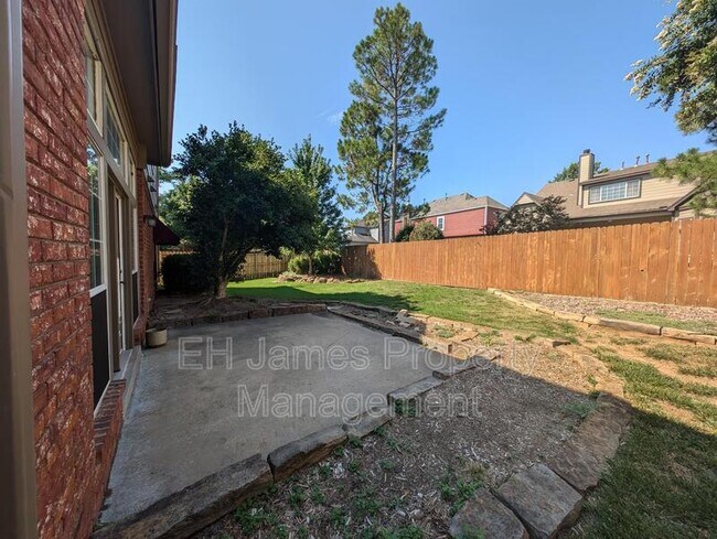 Building Photo - 9914 S 99th E Ave