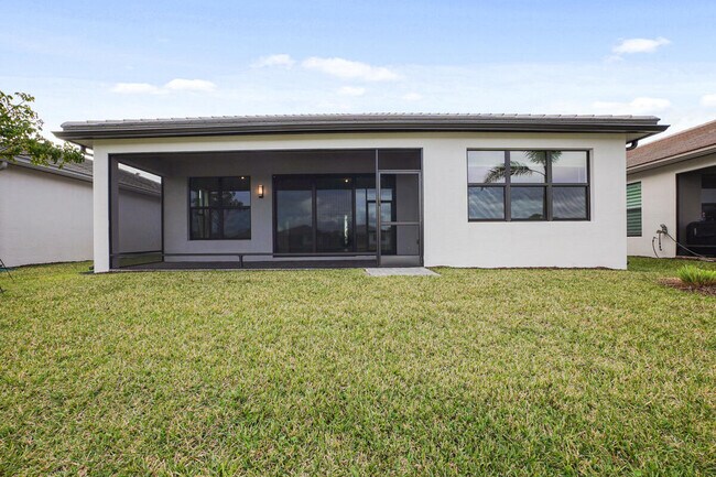 Building Photo - 12535 SW Blue Mangrove Pkwy