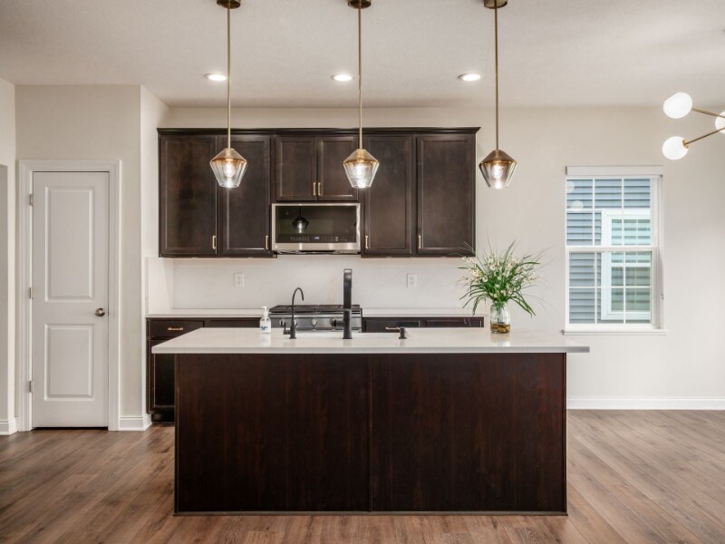 Building Photo - 7343 Quailview Dr