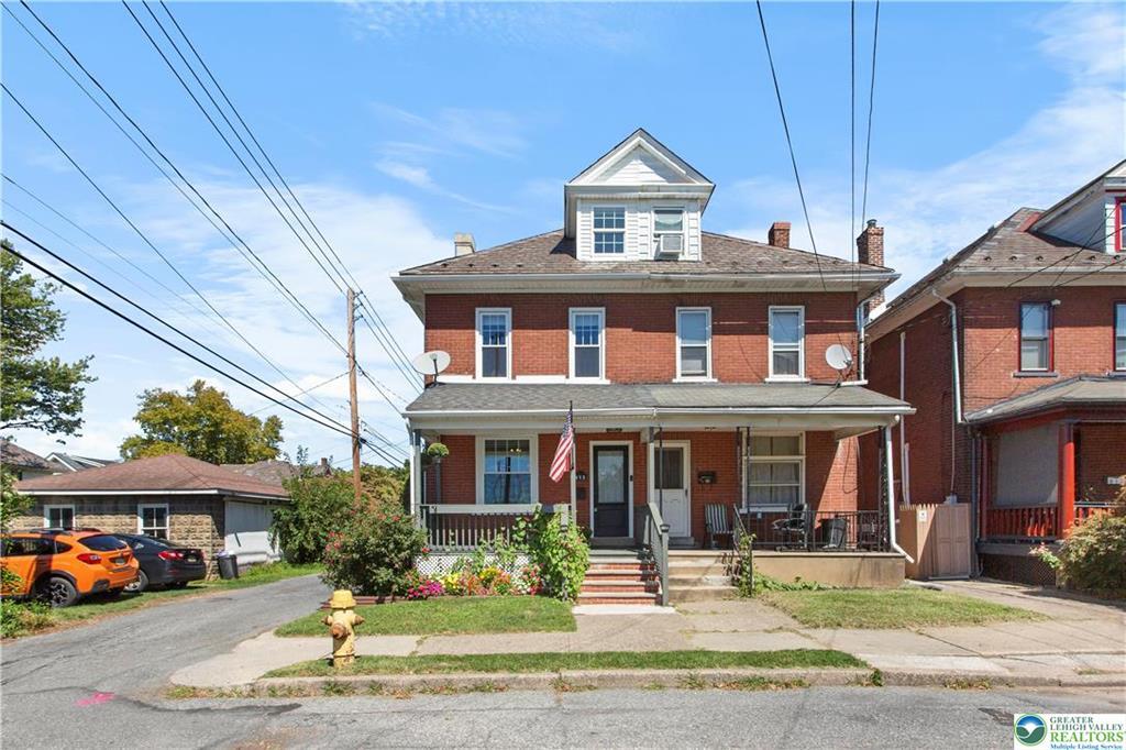 Building Photo - 413 Woodlawn Ave