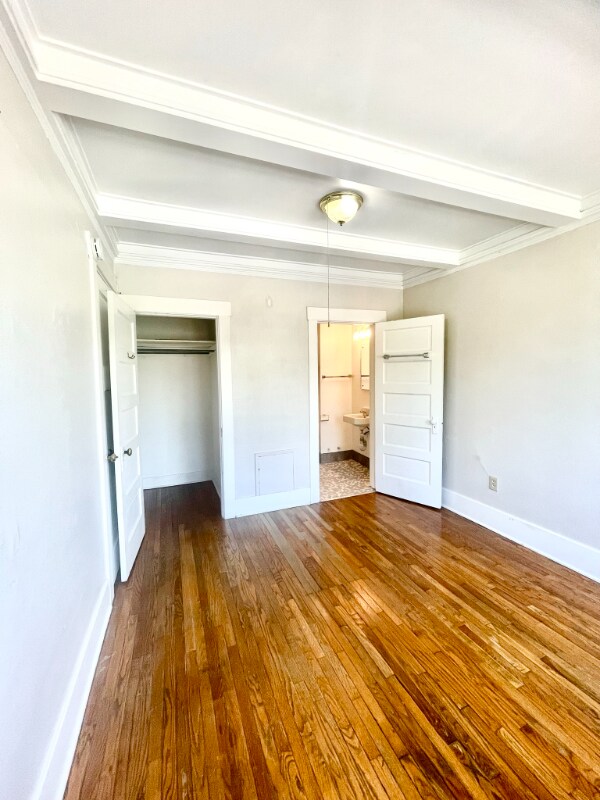 Building Photo - 901 N M St