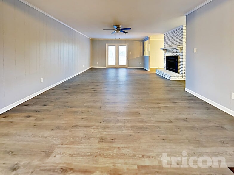 Building Photo - 605 Colorado Ct