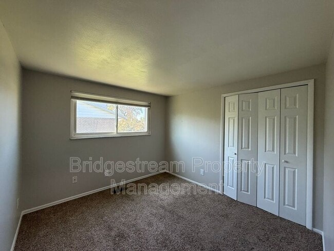 Building Photo - 7218 Old Troy Pike