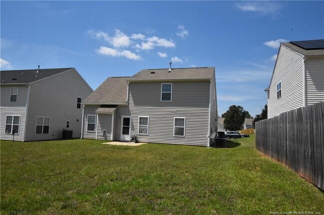 Building Photo - 233 Palace Green Ln