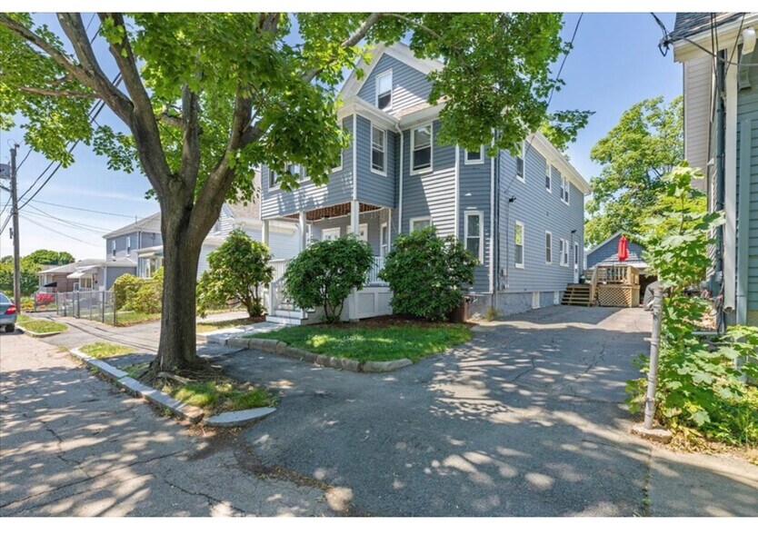 Building Photo - 96 Edinboro Rd