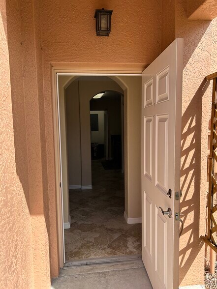 Building Photo - 3918 San Rocco Dr