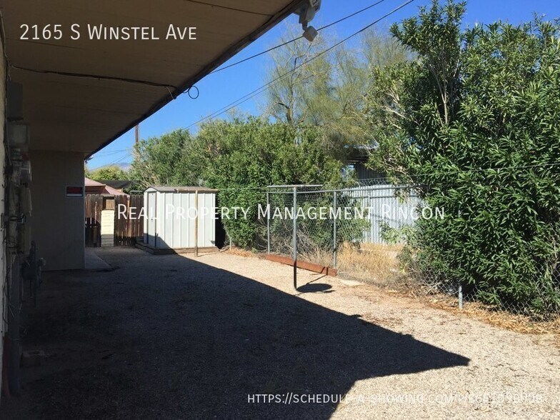 Building Photo - 2165 S Winstel Ave