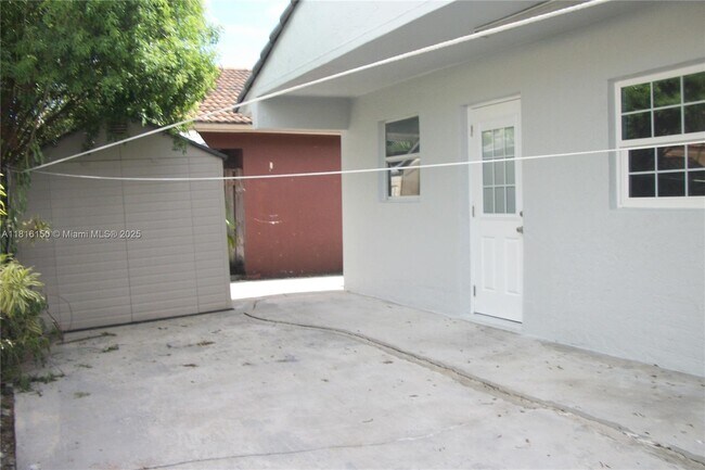Building Photo - 7230 W 34th Ct