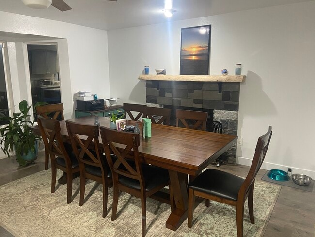 Dining - 11904 29th St NE