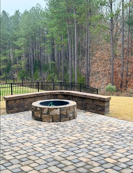 Building Photo - 4010 Clapton Dr