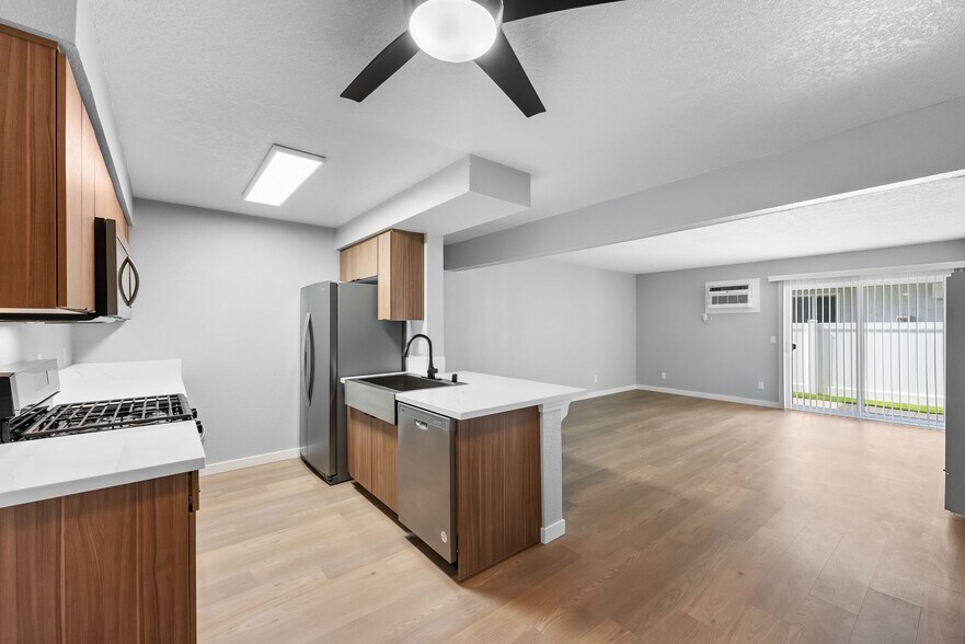 Primary Photo - The 5800 Apartment Homes
