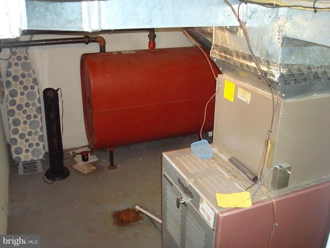 Building Photo - 605 Norway Rd