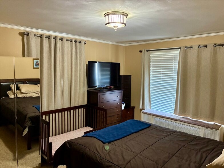 Bedroom - 42 Primrose St