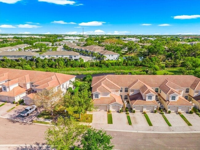 Building Photo - 4500 Streamside Ct