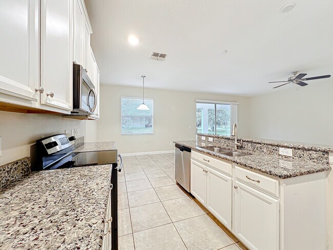 Building Photo - 15147 Driftwood Bend St