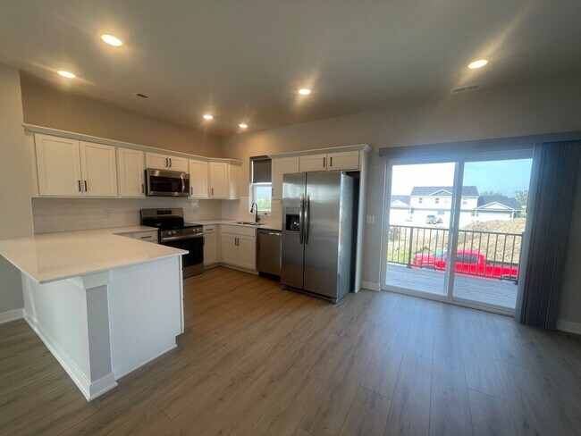 Building Photo - 4617 Leawood Ct