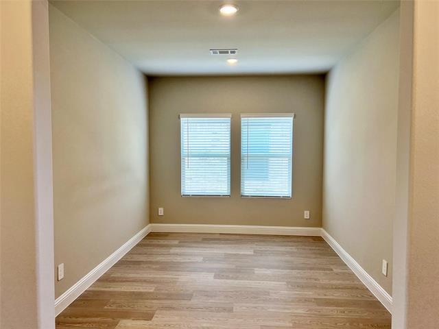 Building Photo - 678 Woodland Ave