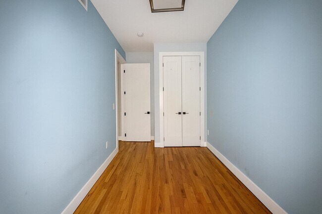 Building Photo - 308 Clerk St