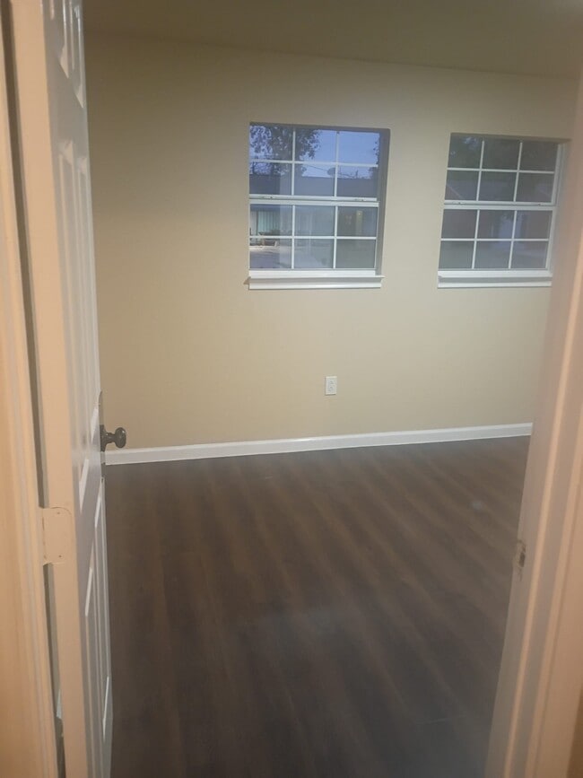 Building Photo - 3014 Bloomfield St