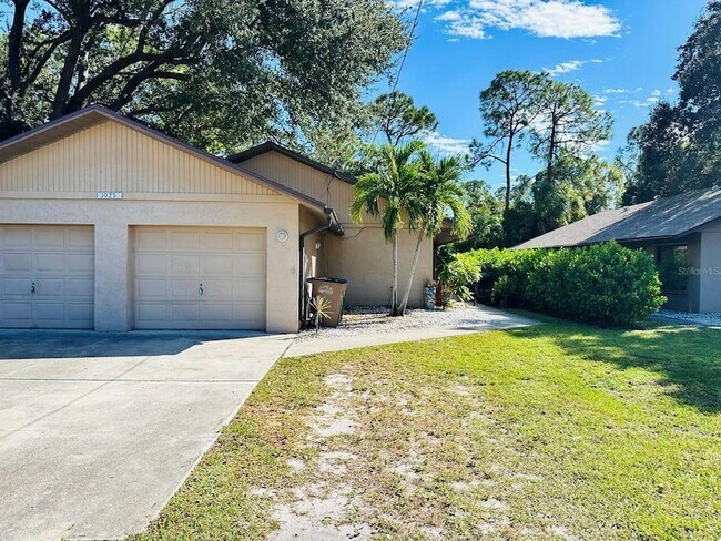 Primary Photo - 1025 SE 24th Ave