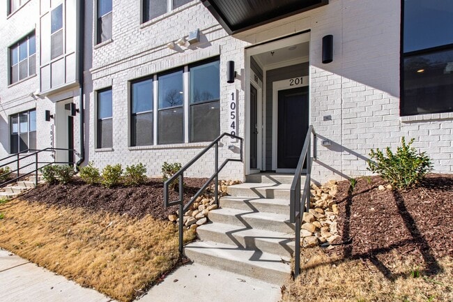 Building Photo - Cozy & Contemporary 3BR Condo in Raven Ridge, Raleigh!