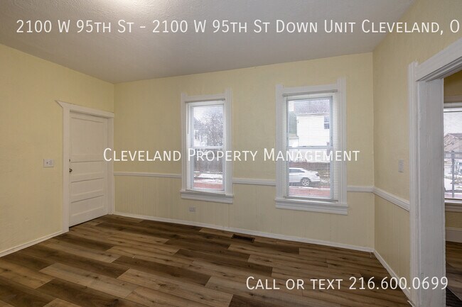 Building Photo - 2100 W 95th St